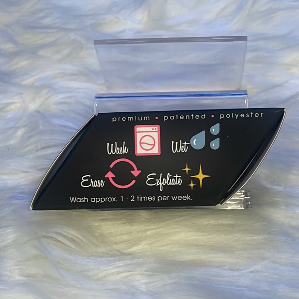 Mini Makeup Eraser - Picture 3 of 4